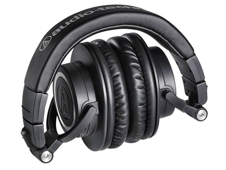 Audio-Technica M50xBT